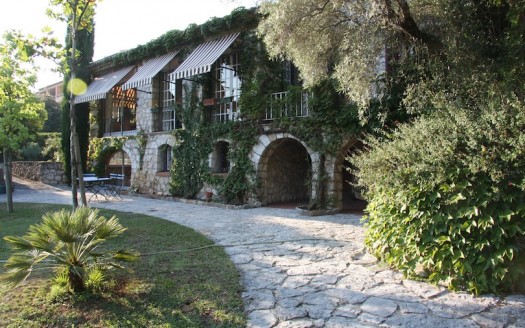 Paradou Vence Family holiday home with pool near the town center