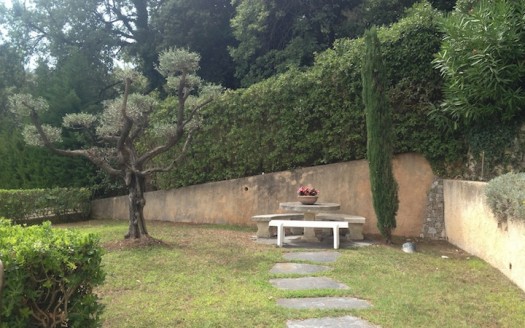 Lou Venta St Paul de Vence luxury holiday home pool tennis court