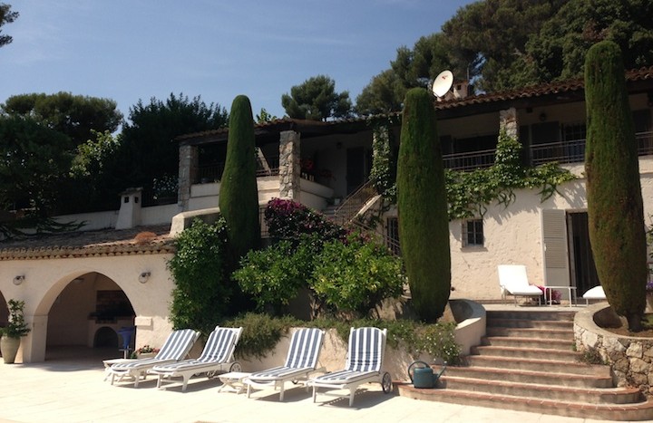 05 St Paul de Vence Lou Vento house front