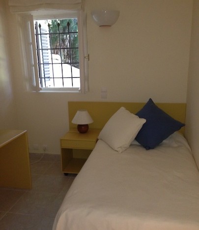 06 St Paul de Vence Lou Vento bedroom 2