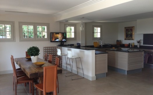 Lou Venta St Paul de Vence luxury holiday home pool tennis court