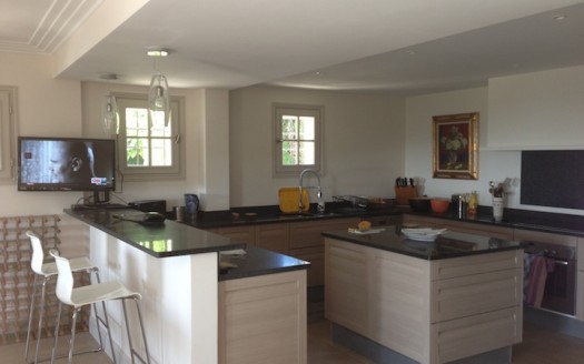 Lou Venta St Paul de Vence luxury holiday home pool tennis court