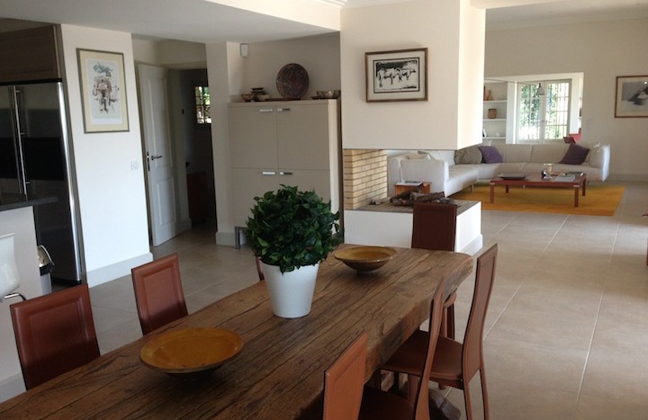 12 St Paul de Vence Lou Vento sitting room