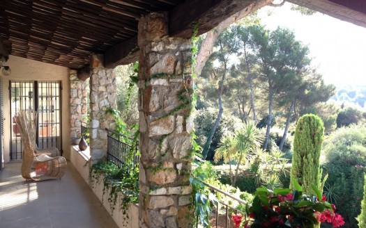 Lou Venta St Paul de Vence luxury holiday home pool tennis court