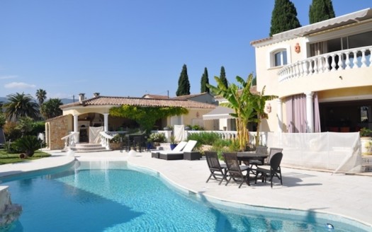 04 luxury holiday villa pool garden la Colle sur Loup view pool