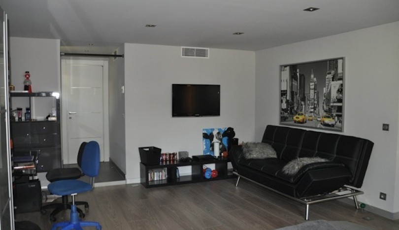 13 luxury holiday home la colle sur loup master bedroom