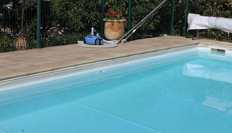 03 lovely ground floor apartment Vence pool