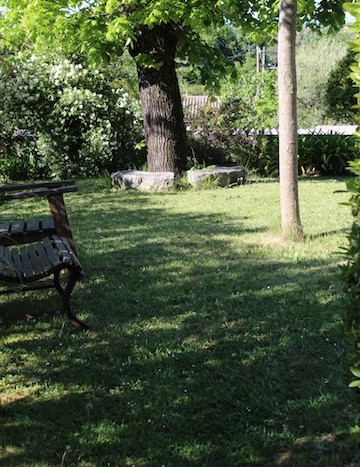 04lovely ground floor apartment Vence garden