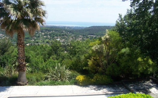 26 Sue's home vence view