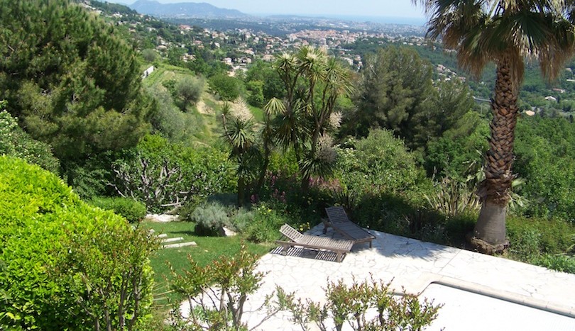 26 Sue's home vence view