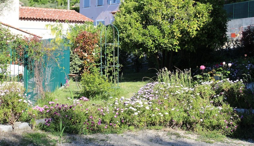 O2 lovely ground floor apartment Vence garden