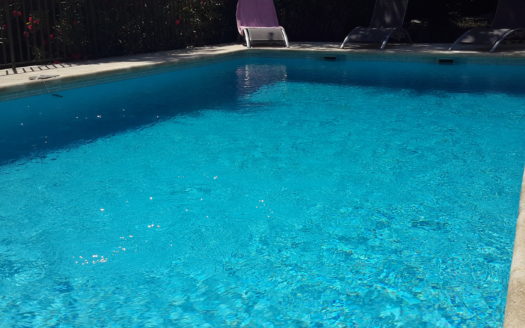 Lovely 3 bedroom ground floor apartment pool garden