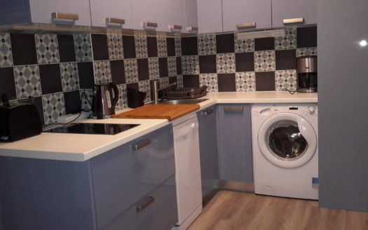 Lovely 3 bedroom ground floor apartment pool garden