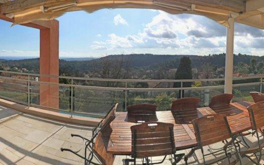 Lovely 2 bedroom apartment pool garden panoramic sea view