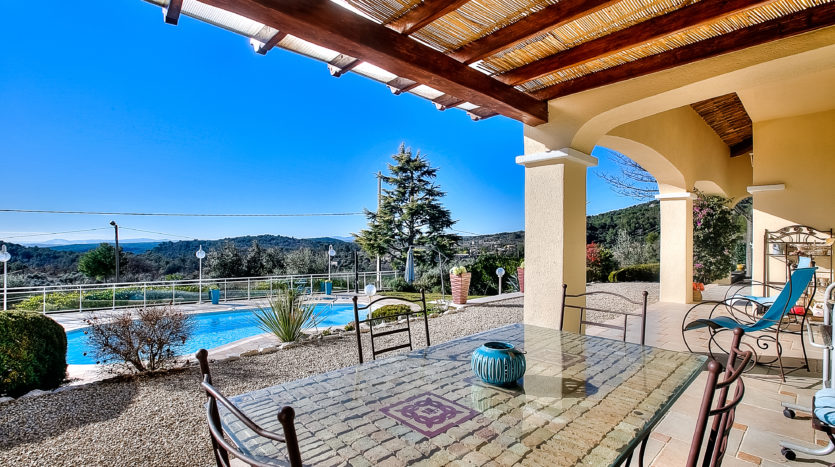 Tourrettes sur loup lovely luxury property for sale