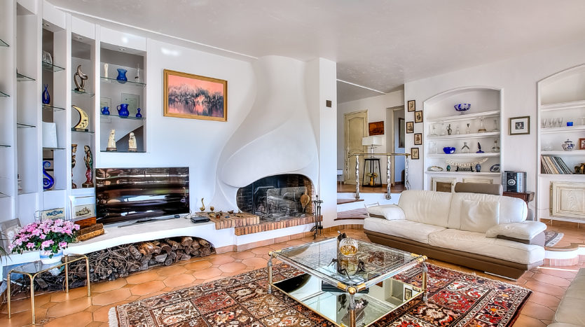 Tourrettes sur loup lovely luxury property for sale