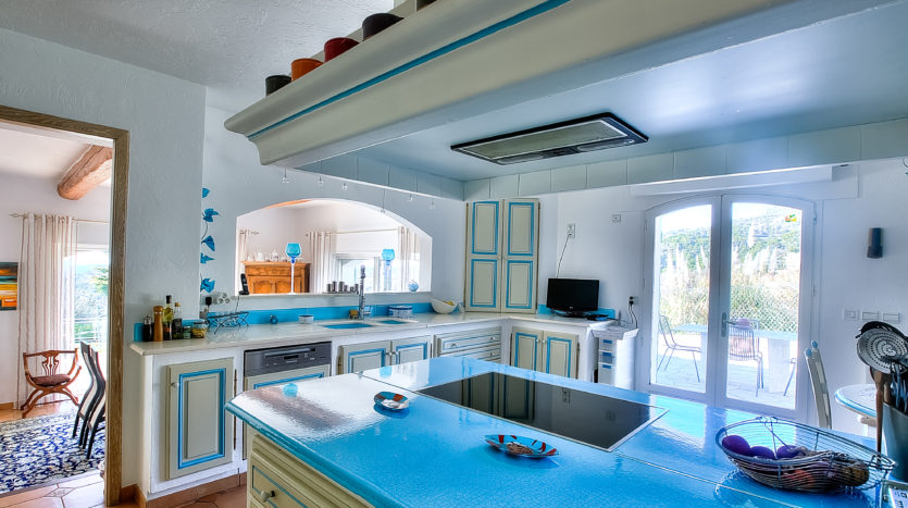 Tourrettes sur loup lovely luxury property for sale