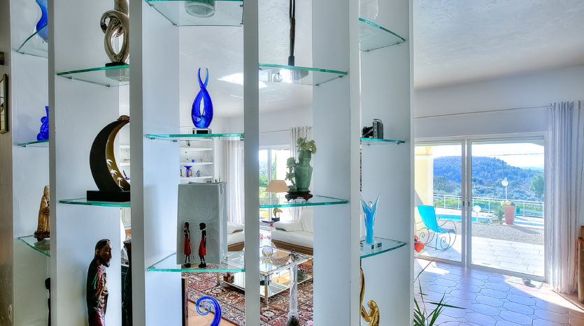 Tourrettes sur loup lovely luxury property for sale