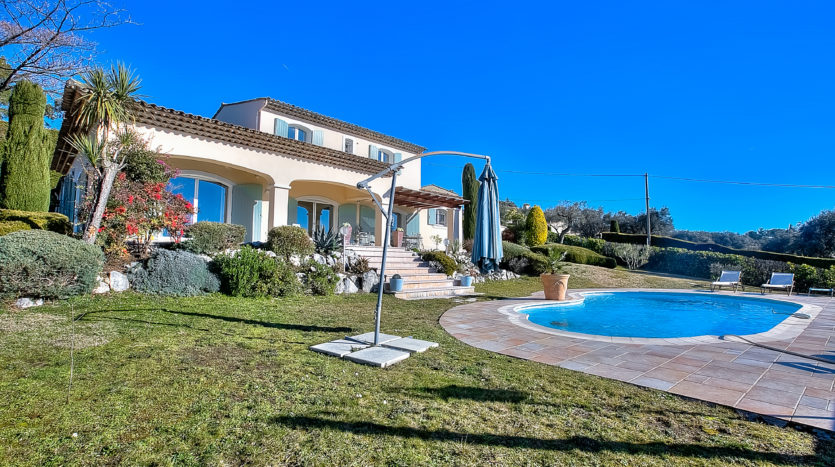 Tourrettes sur loup lovely luxury property for sale