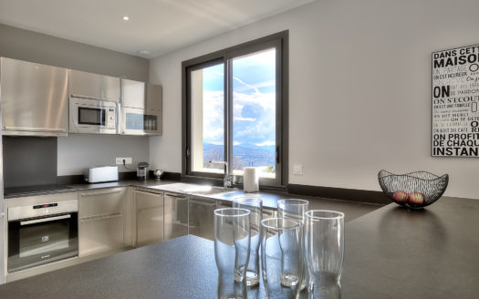 Fantastic beautiful Luxury property pool garden tennis court sauna and sea view