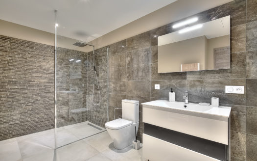 Fantastic beautiful Luxury property pool garden tennis court sauna and sea view