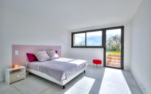 Fantastic beautiful Luxury property pool garden tennis court sauna and sea view