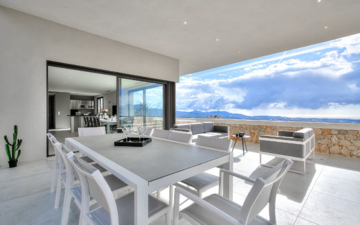 Fantastic beautiful Luxury property pool garden tennis court sauna and sea view