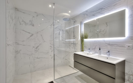 Fantastic beautiful Luxury property pool garden tennis court sauna and sea view