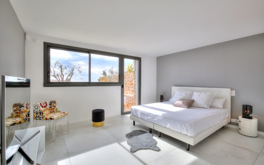 Fantastic beautiful Luxury property pool garden tennis court sauna and sea view