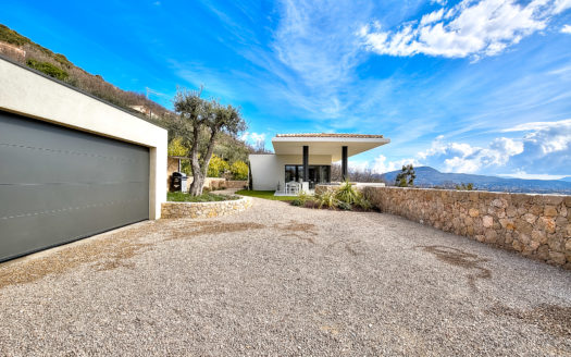 Fantastic beautiful Luxury property pool garden tennis court sauna and sea view