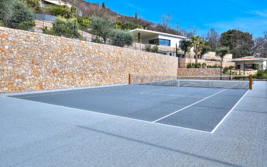 Fantastic beautiful Luxury property pool garden tennis court sauna and sea view