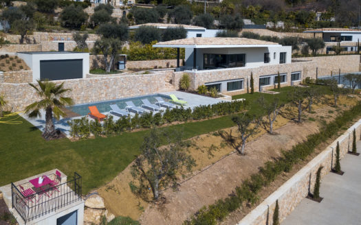 Fantastic beautiful Luxury property pool garden tennis court sauna and sea view