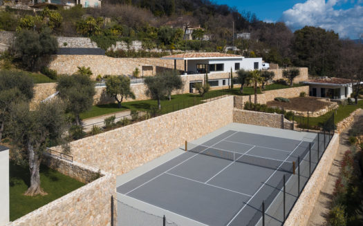 Fantastic beautiful Luxury property pool garden tennis court sauna and sea view