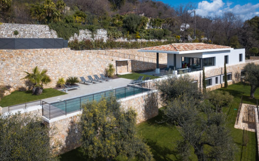 Fantastic beautiful Luxury property pool garden tennis court sauna and sea view