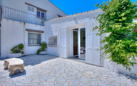 Amazing large property large garden pool St Paul de Vence