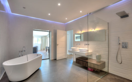 Amazing large property large garden pool St Paul de Vence