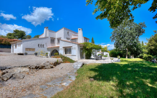 Amazing large property large garden pool St Paul de Vence