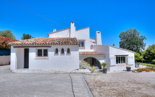 Amazing large property large garden pool St Paul de Vence