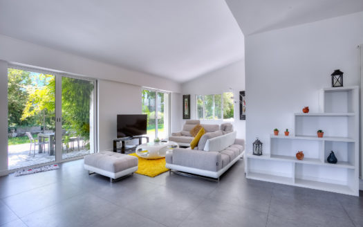 Amazing large property large garden pool St Paul de Vence