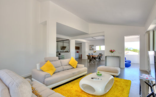 Amazing large property large garden pool St Paul de Vence