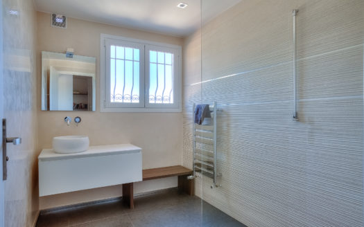 Amazing large property large garden pool St Paul de Vence